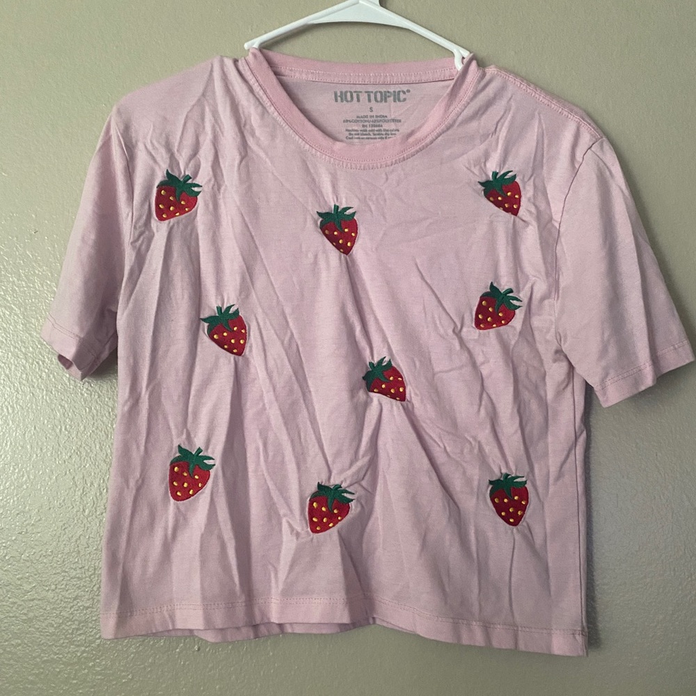 Strawberry Pink Cropped Tee